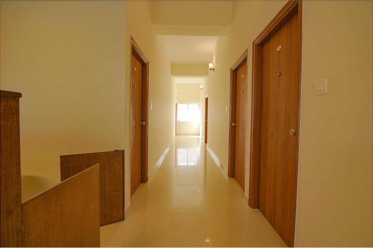 Fabhotel Gr Lake View - Btm Layout Бангалор Екстериор снимка