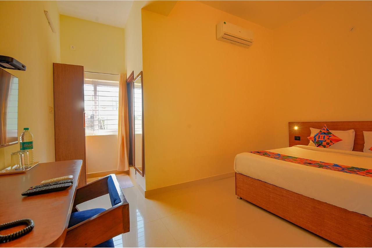 Fabhotel Gr Lake View - Btm Layout Бангалор Екстериор снимка